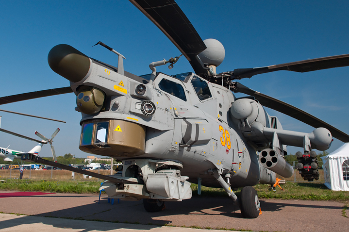 Obwieszony jak choinka Mi-28